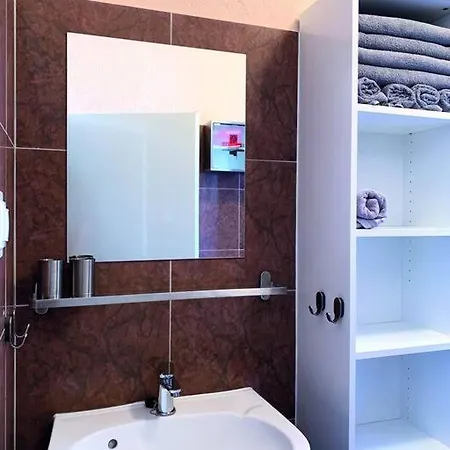 Brusy * ماكارسكا